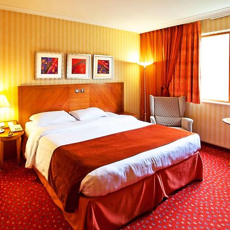 Britannia Daresbury Park Hotel & Spa Warrington Экстерьер фото