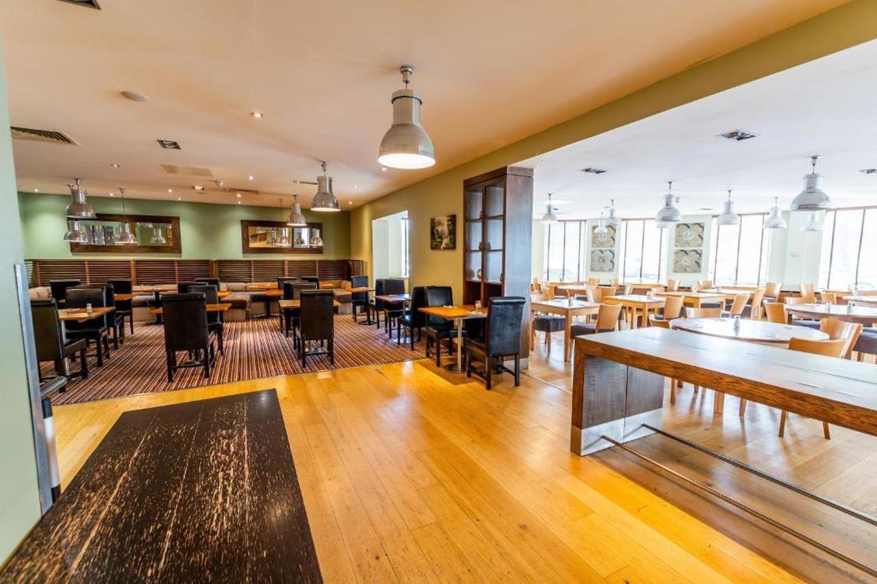 Britannia Daresbury Park Hotel & Spa Warrington Экстерьер фото
