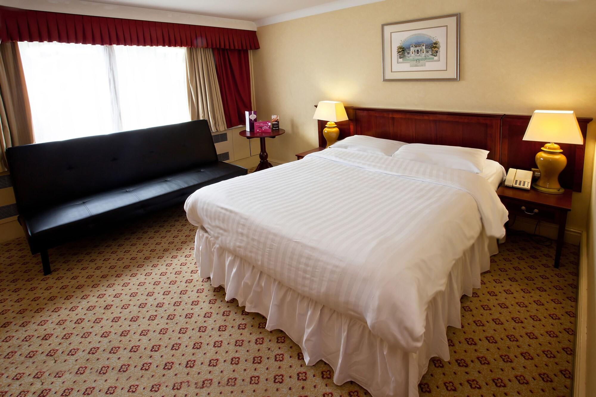 Britannia Daresbury Park Hotel & Spa Warrington Экстерьер фото