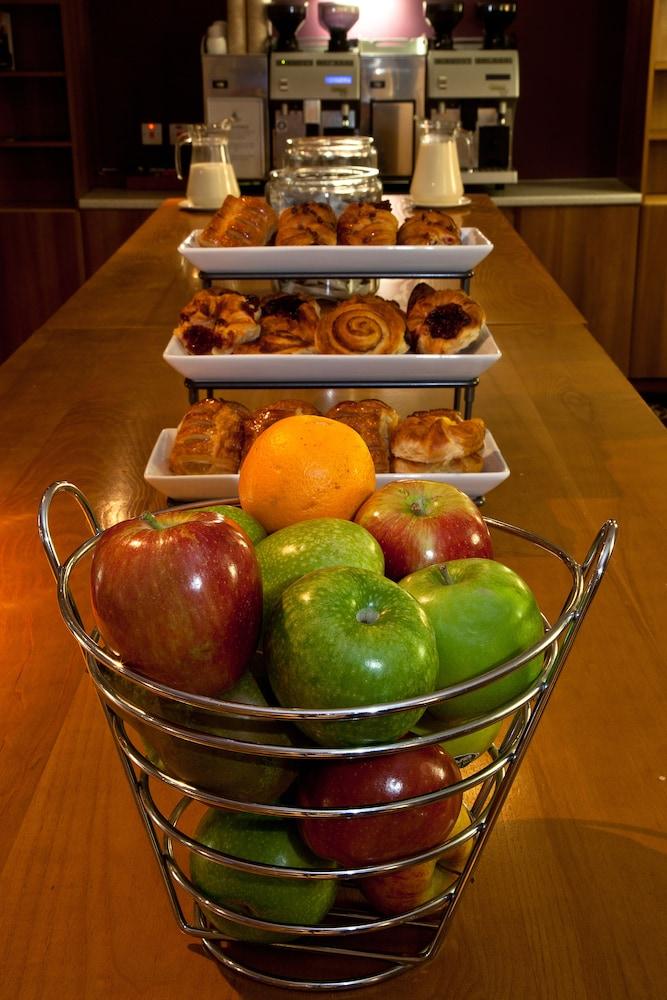 Britannia Daresbury Park Hotel & Spa Warrington Экстерьер фото